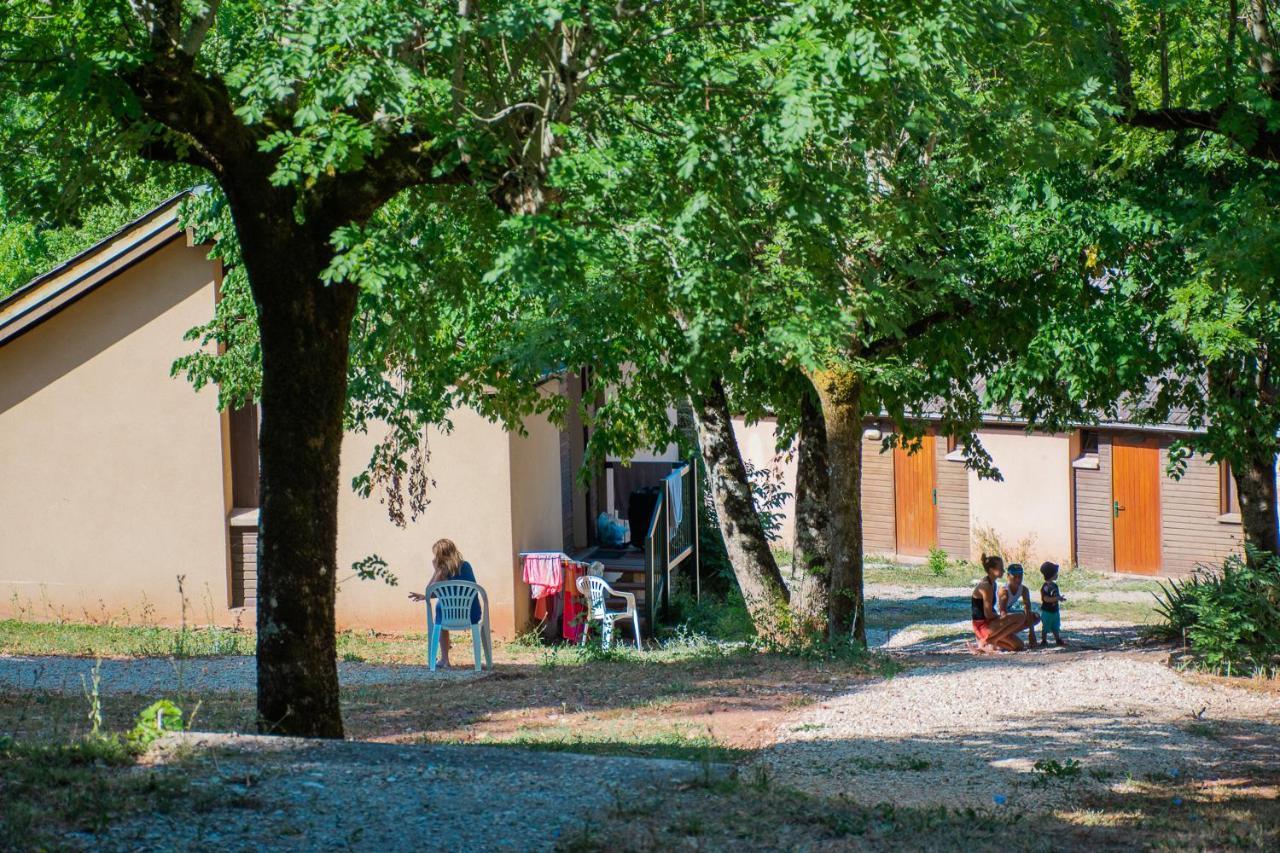 Village De De
